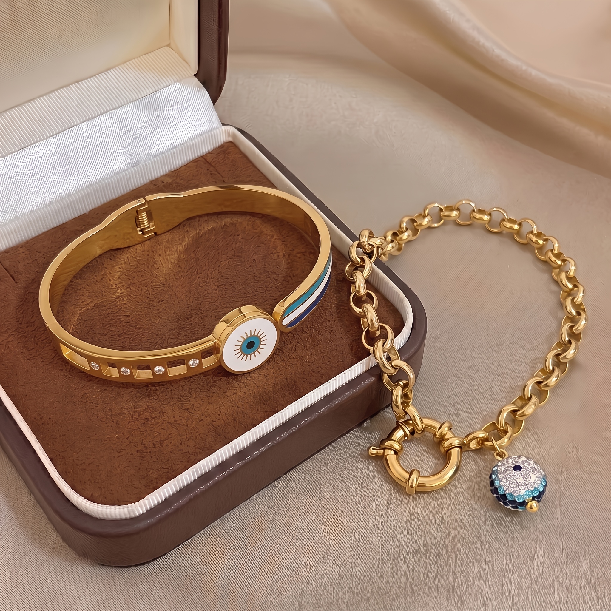 2pcs Unisex 18K Golden Plated Bracelet and Bangle Set